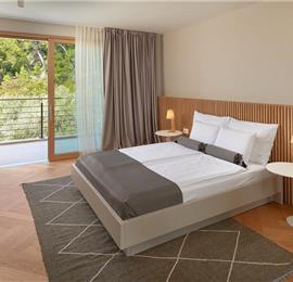 3 bedroom villa with pool and sea views Hvar island sleeps 6